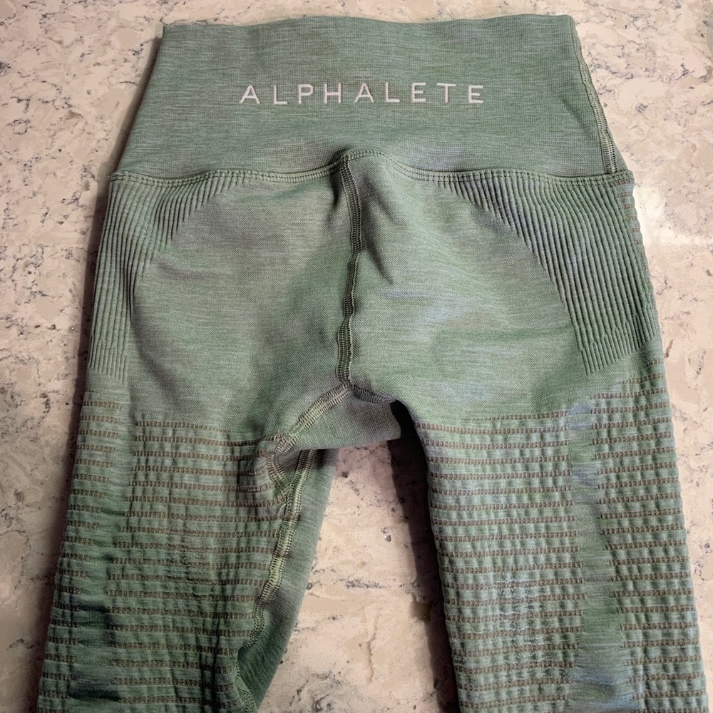 Alphalete halo leggings sage